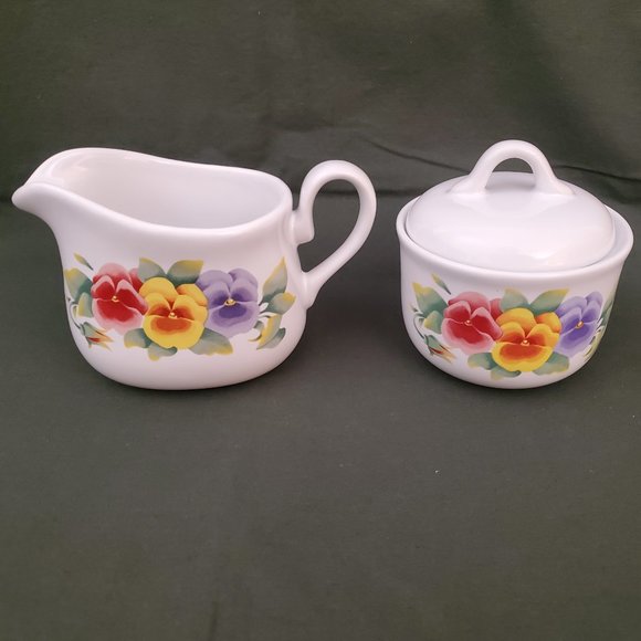 CORELLE Corning Ware Summer Blush Creamer and Sugar Set
